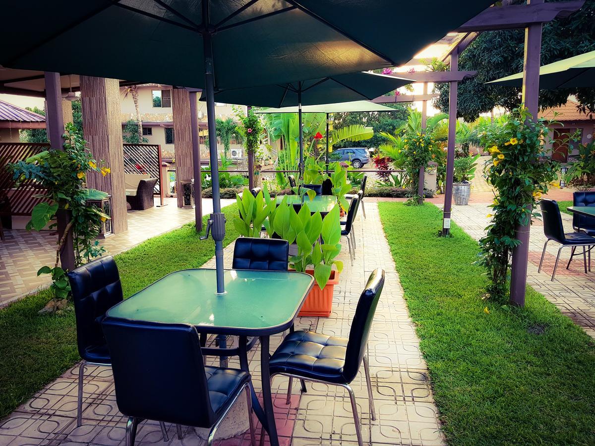 Sweet Garden Hotel Kumasi Exterior photo