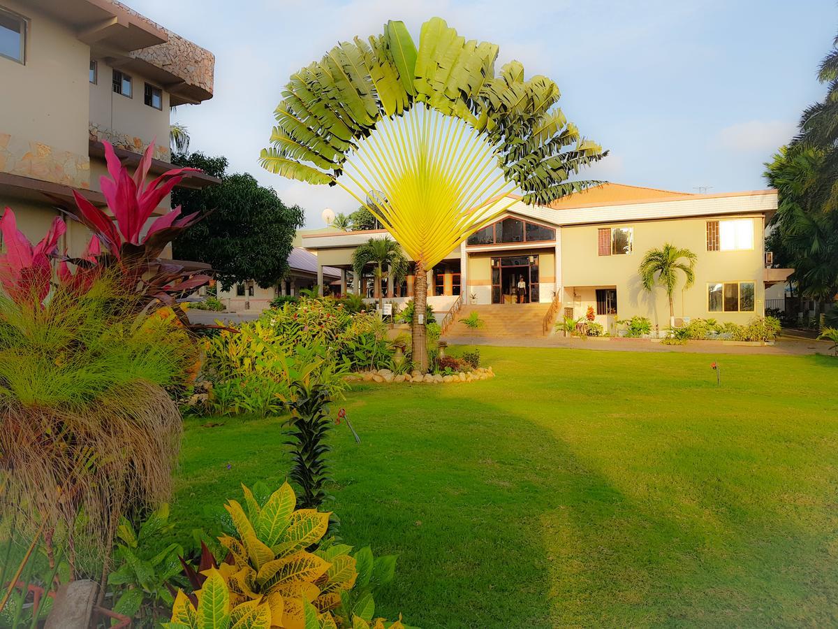Sweet Garden Hotel Kumasi Exterior photo